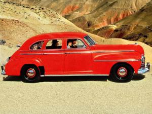 Oldsmobile Special 66/68 4-Door Sedan 1941 года